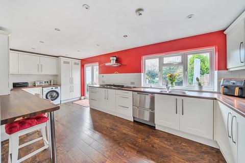 4 bedroom semi-detached house for sale, Wellington Road, Crowthorne, Berkshire