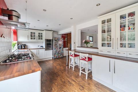 4 bedroom semi-detached house for sale, Wellington Road, Crowthorne, Berkshire