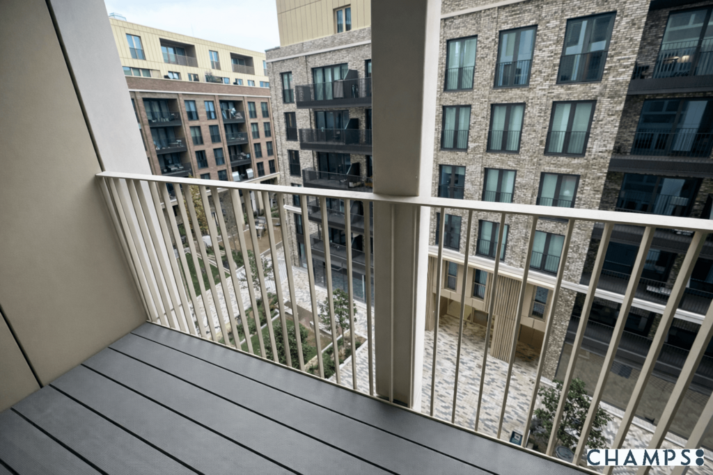 2 bed flat for sale Bouchon Point, Cendal Crescen