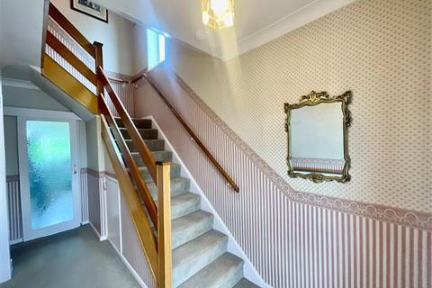 3 bedroom semi-detached house for sale, Hastilar Road South, Sheffield, S13 8LF