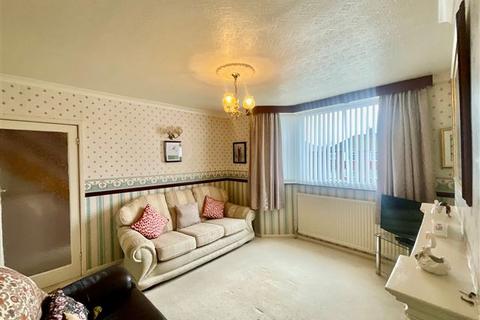 3 bedroom semi-detached house for sale, Hastilar Road South, Sheffield, S13 8LF