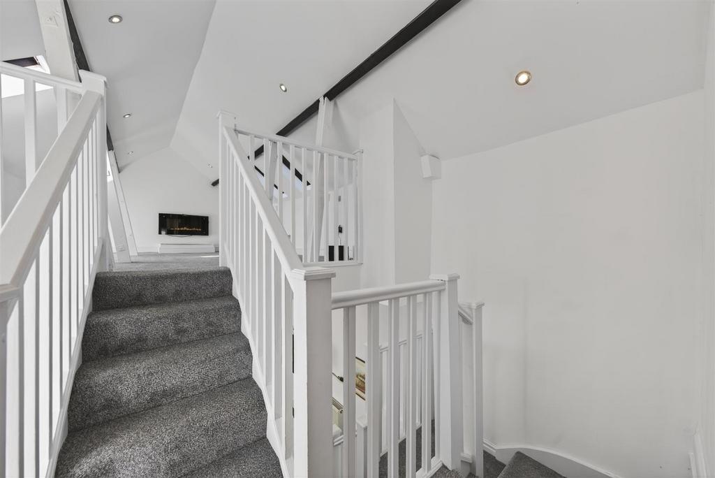 97 Sharpenhoe Rd Web40.jpg
