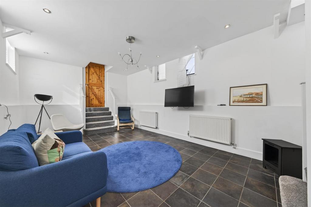 97 Sharpenhoe Rd Web35.jpg