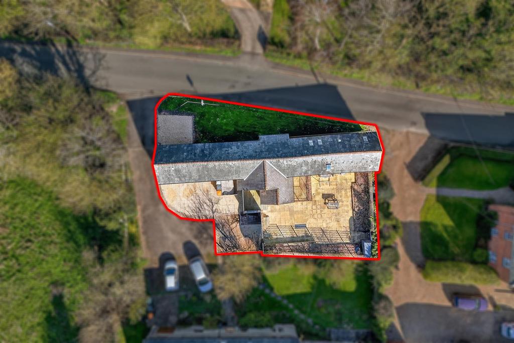 97 Sharpenhoe Rd Web11.jpg