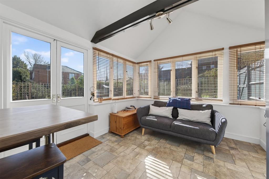 97 Sharpenhoe Rd Web26.jpg