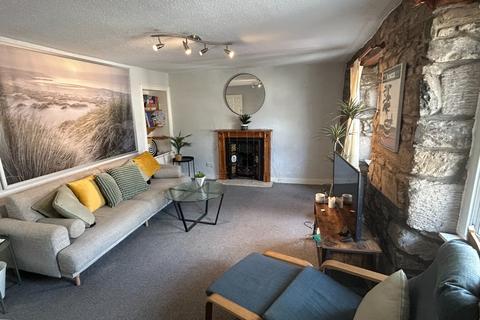 3 bedroom flat to rent, Baker Street, Stirling Town, Stirling, FK8
