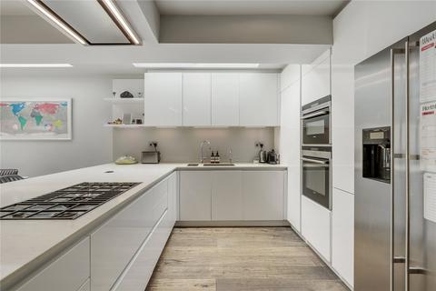 5 bedroom terraced house for sale, Harbut Road, SW11