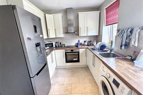 2 bedroom flat to rent, Valerian Way, West Ham