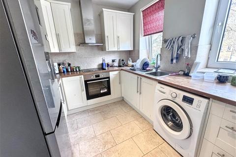 2 bedroom flat to rent, Valerian Way, West Ham