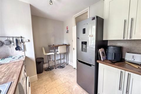 2 bedroom flat to rent, Valerian Way, West Ham