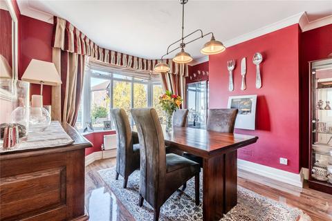 3 bedroom semi-detached house for sale, Spennithorne Avenue, Leeds