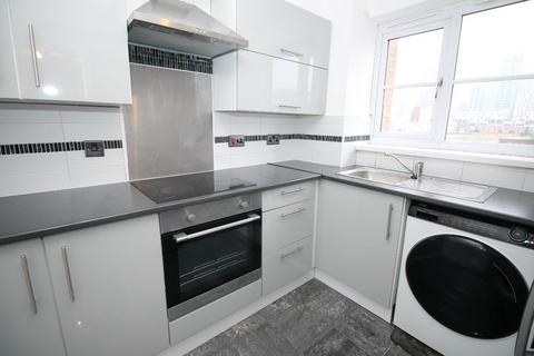 2 bedroom flat for sale, Wheatsheaf Close, Isle of Dogs, E14
