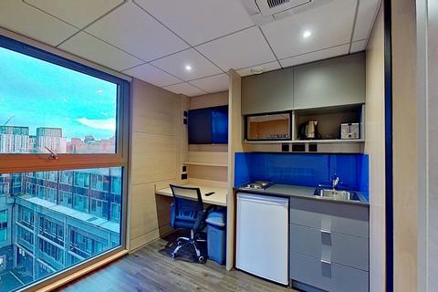 Studio to rent, Regent Street