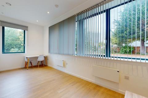 1 bedroom ground floor flat to rent, Riverbank Way