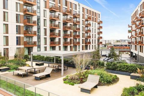 2 bedroom flat to rent, Gillingham Gate Road