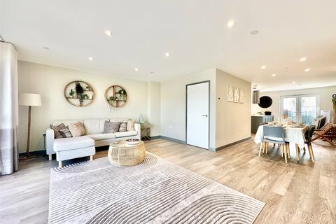 undefined, Huge Riverside Home With Balcony & Double Garage, Sticklepath, Barnstaple, Devon, EX31