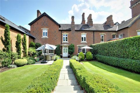 4 bedroom house for sale, The Courtyard, Cucumber Lane, Bedwell Park, Essendon, Hertfordshire, AL9