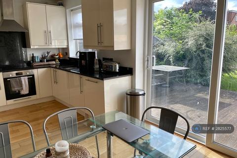 1 bedroom in a house share to rent, Wendover Drive, Bedford, MK41