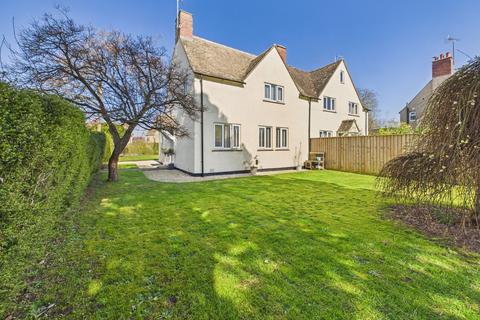 undefined, Milton-under-Wychwood, Chipping Norton OX7