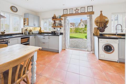 undefined, Milton-under-Wychwood, Chipping Norton OX7