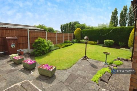 2 bedroom semi-detached house to rent, Stancliffe Avenue, Nottingham, NG6