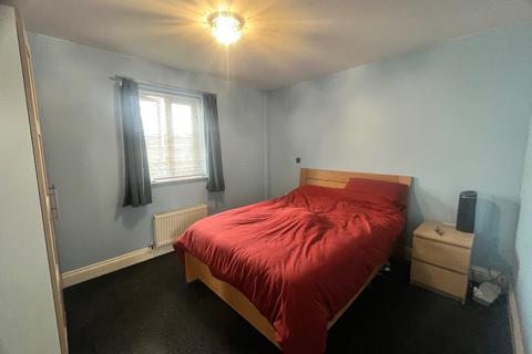 2 bedroom flat for sale, Birch House, Romford