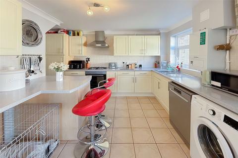 3 bedroom end of terrace house for sale, Seaton Park, Littlehampton, West Sussex