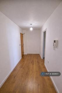 undefined, Queen Mary Avenue, London, E18