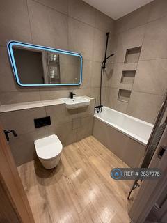 1 bedroom end of terrace house to rent, King St, West Malling, ME19