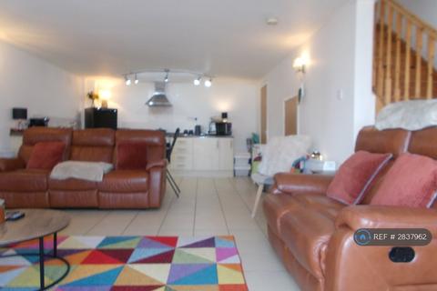 2 bedroom terraced house to rent, The Lodges, Chilcompton, BA3