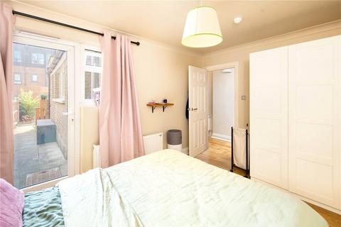 2 bedroom flat for sale, Mount Pleasant Lane, London, E5
