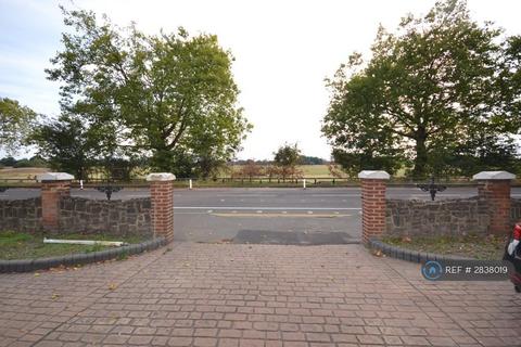 undefined, Aldersbrook Road, London, E12