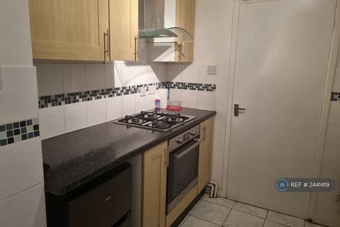 undefined, Lyndwood Court, Leicester, LE2