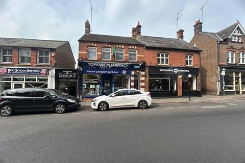2 bedroom flat to rent, Station Road, Harpenden