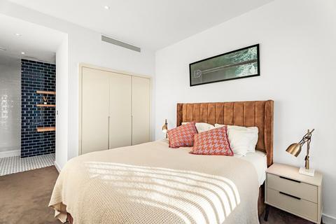 3 bedroom flat for sale, Goodluck Hope, Orchard Place, London, E14