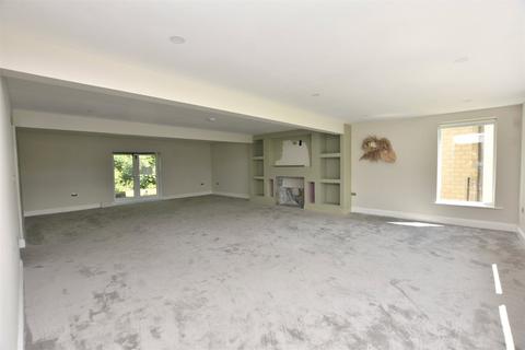 4 bedroom detached house for sale, Whalley Road, Wilpshire, Blackburn, Lancashire, BB1