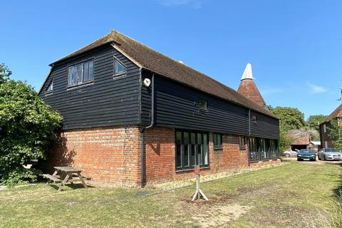 Office to rent, Squerryes Oast, Beggars Ln Westerham TN16 1QP