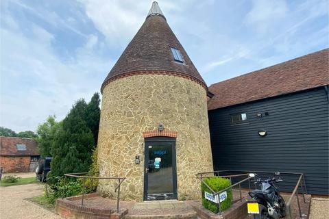 Office to rent, Squerryes Oast, Beggars Ln Westerham TN16 1QP
