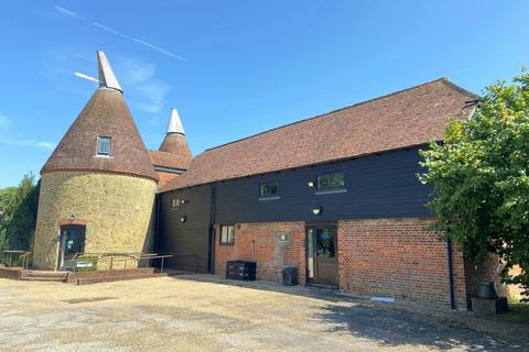 Office to rent, Squerryes Oast, Beggars Ln Westerham TN16 1QP