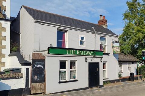Retail property (high street) for sale, 68 St Johns Rd Ryde PO33 2RT