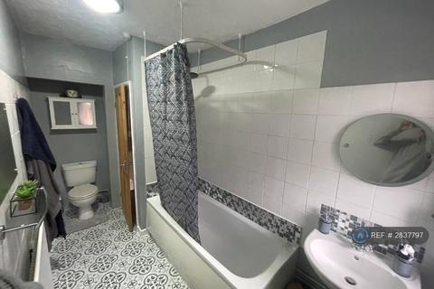 undefined, Cromwell Road, Newark, NG24