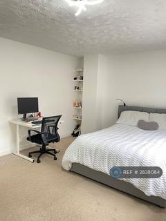 undefined, Roods Square, Inverkeithing, KY11