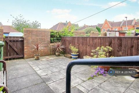 2 bedroom terraced house to rent, Trinity Mews, Stockton-On-Tees, TS17