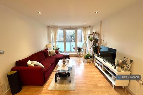 2 bedroom flat to rent, Yeoman Street, London, SE8