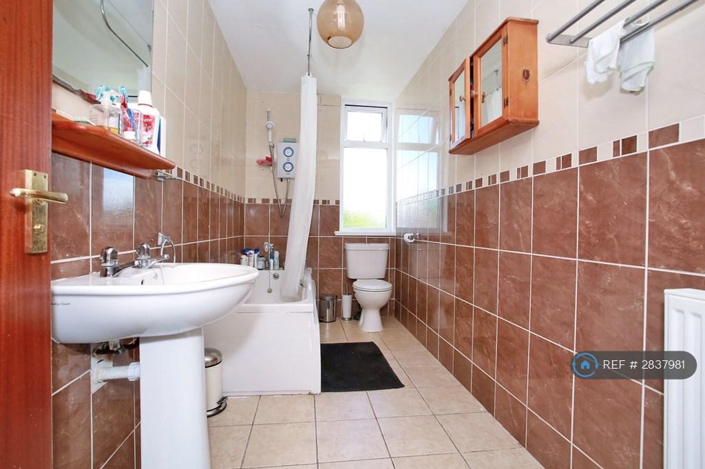 Upper Bathroom