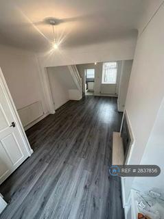 2 bedroom terraced house to rent, Manningham Road, Liverpool, L4