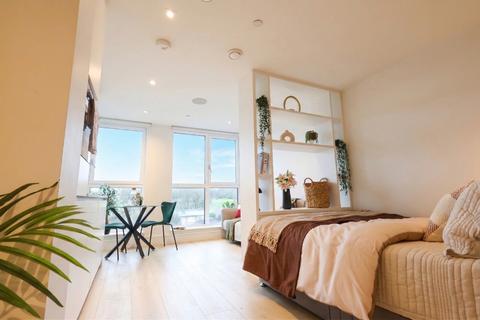 undefined, Coombe Hill House, Beverley Way SW20