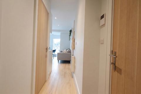 1 bedroom apartment to rent, Coombe Hill House, Beverley Way SW20