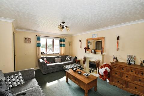 3 bedroom semi-detached house for sale, Brough Close, Lincoln, LN6