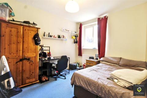 undefined, Kingsholm Road, Gloucester